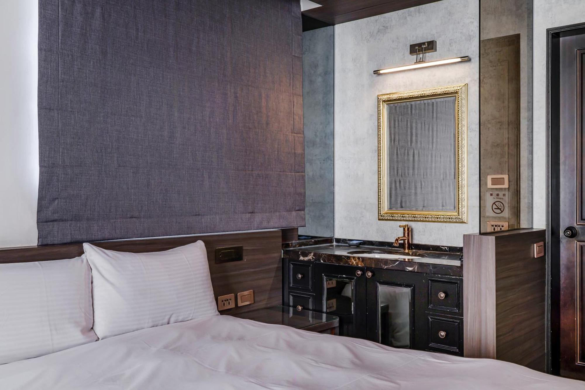 Dream Mansion Hotel Taichung Extérieur photo