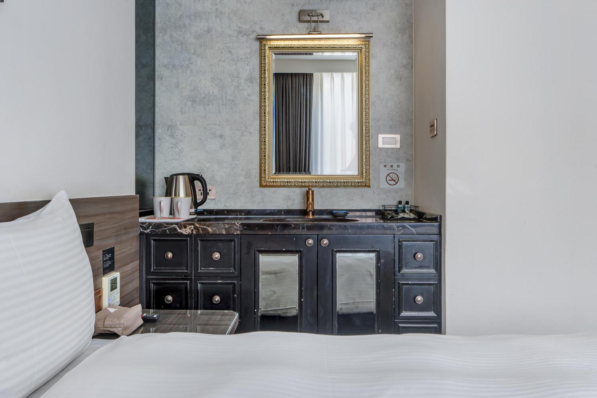 Dream Mansion Hotel Taichung Extérieur photo
