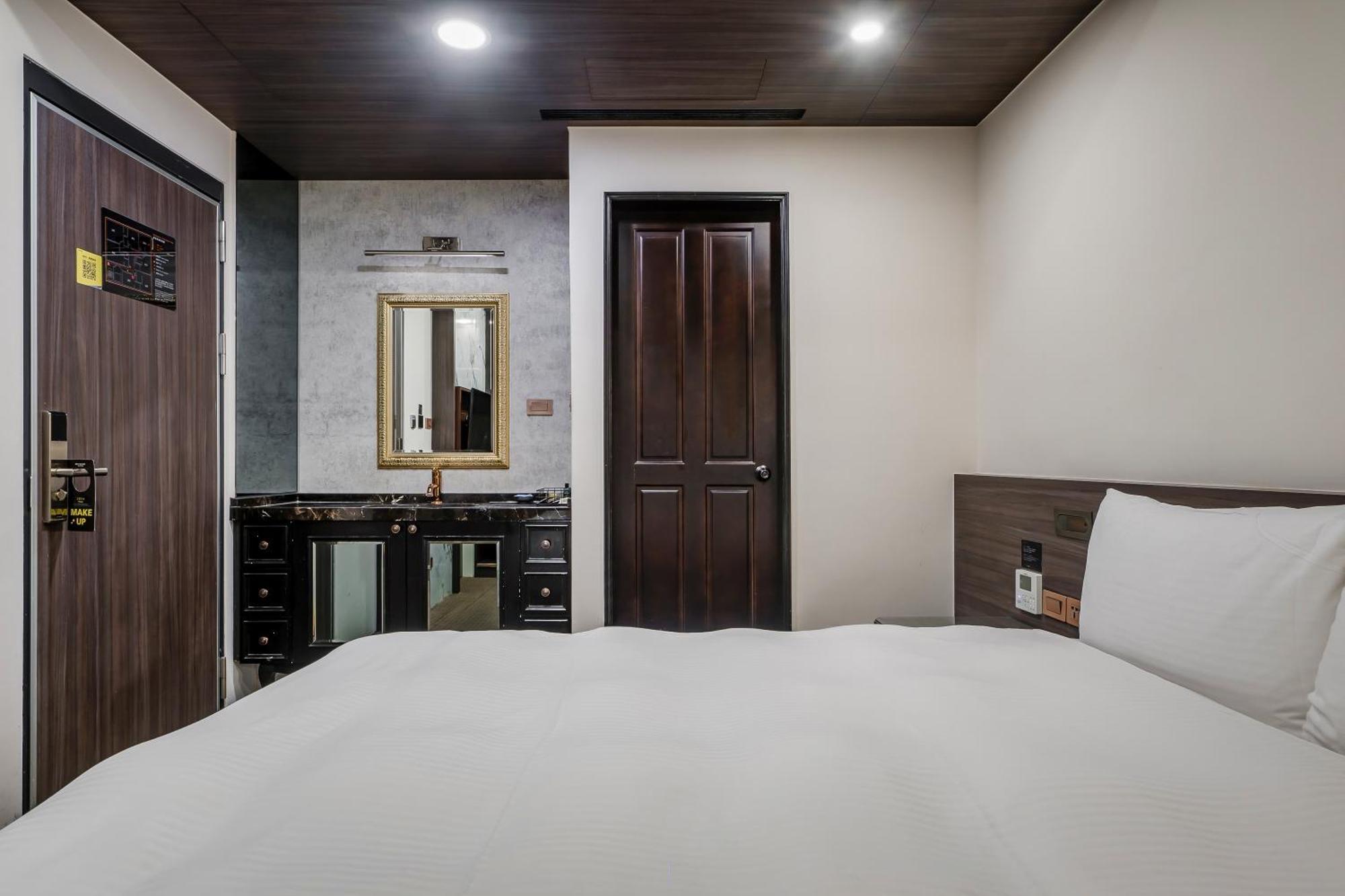 Dream Mansion Hotel Taichung Extérieur photo