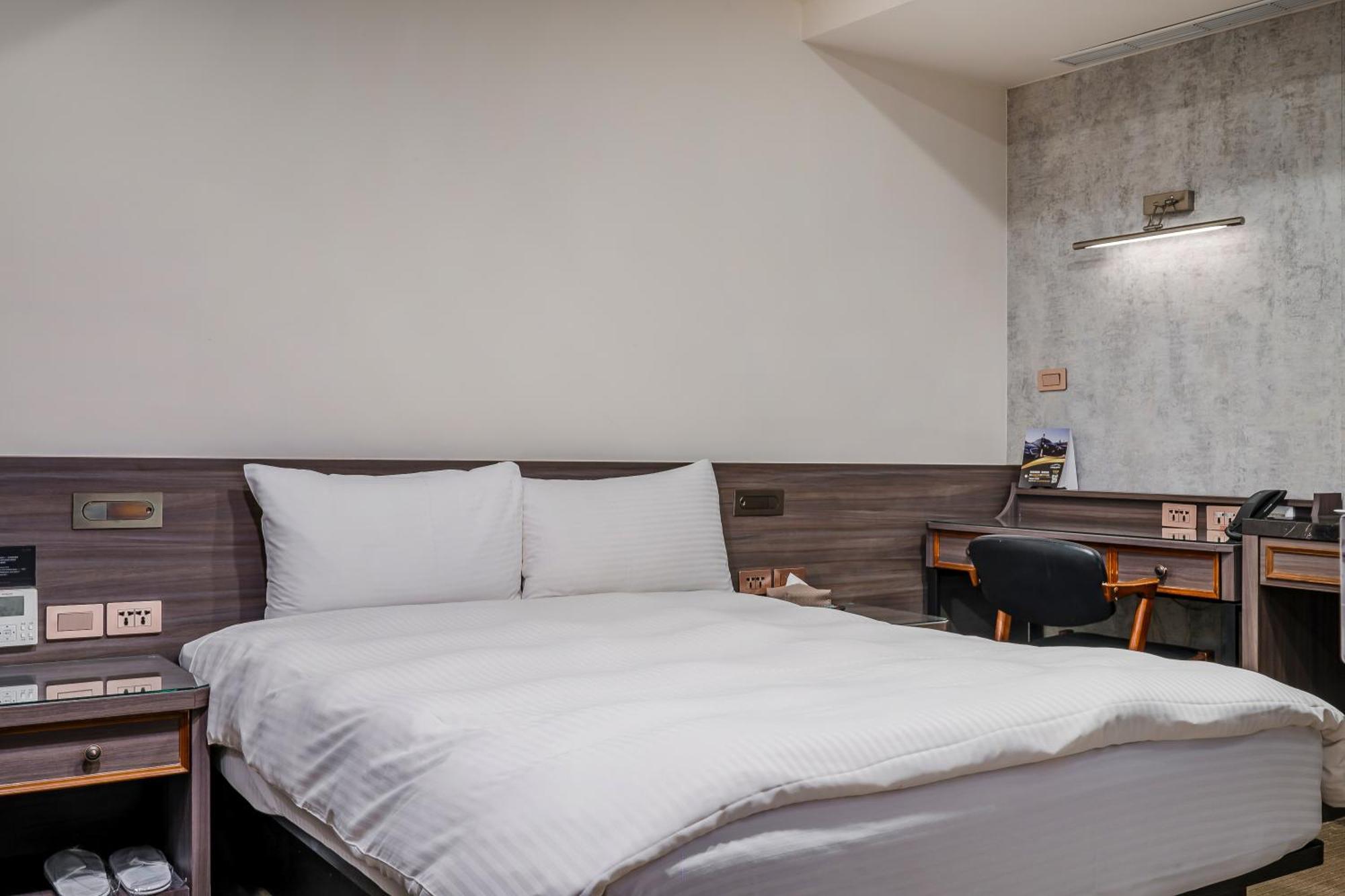 Dream Mansion Hotel Taichung Extérieur photo